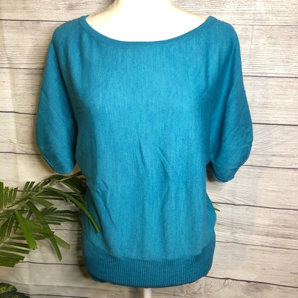 Outback Red | Short Sleeve Top - Picture 1 of 2
